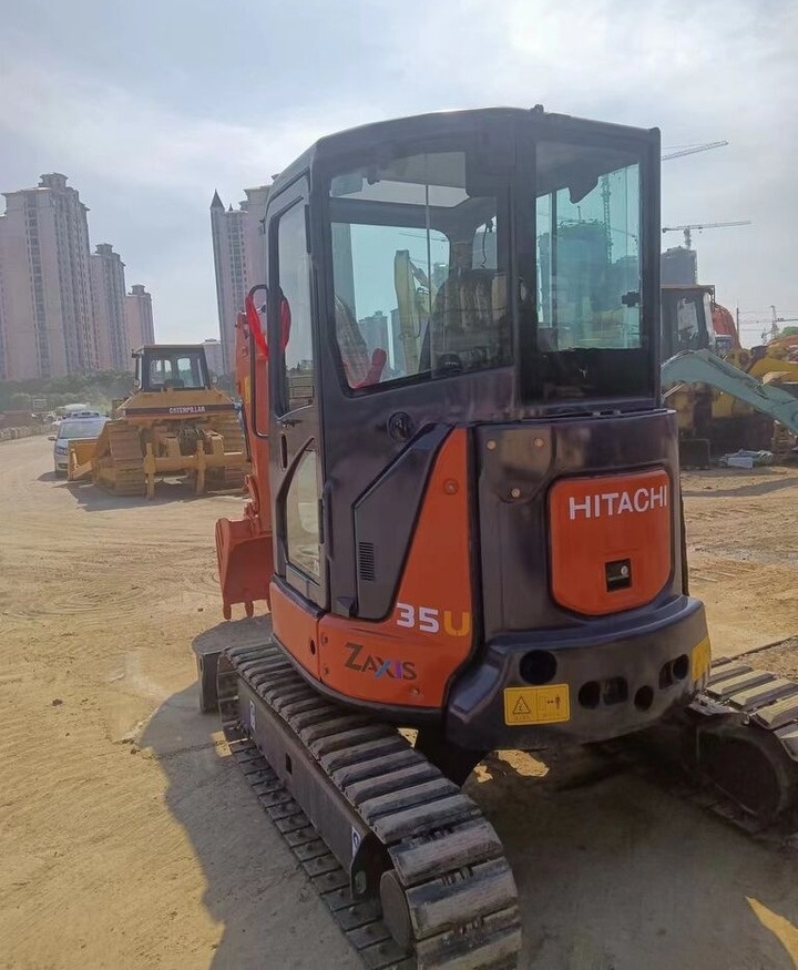 Hitachi ZX35-5A - Minibagger: das Bild 4 Hitachi ZX35-5A - Minibagger: das Bild 4