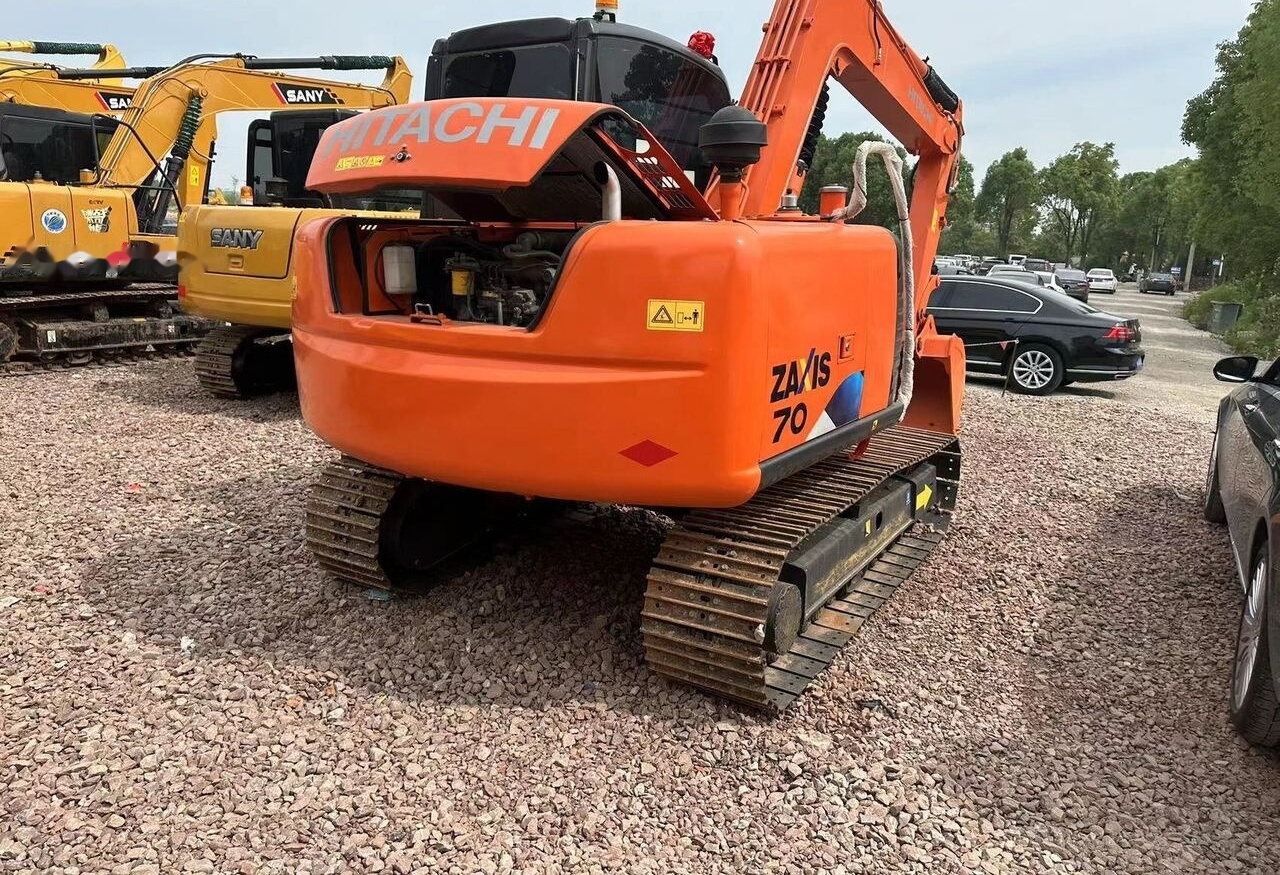 Hitachi ZX70 - Minibagger: das Bild 1 Hitachi ZX70 - Minibagger: das Bild 1