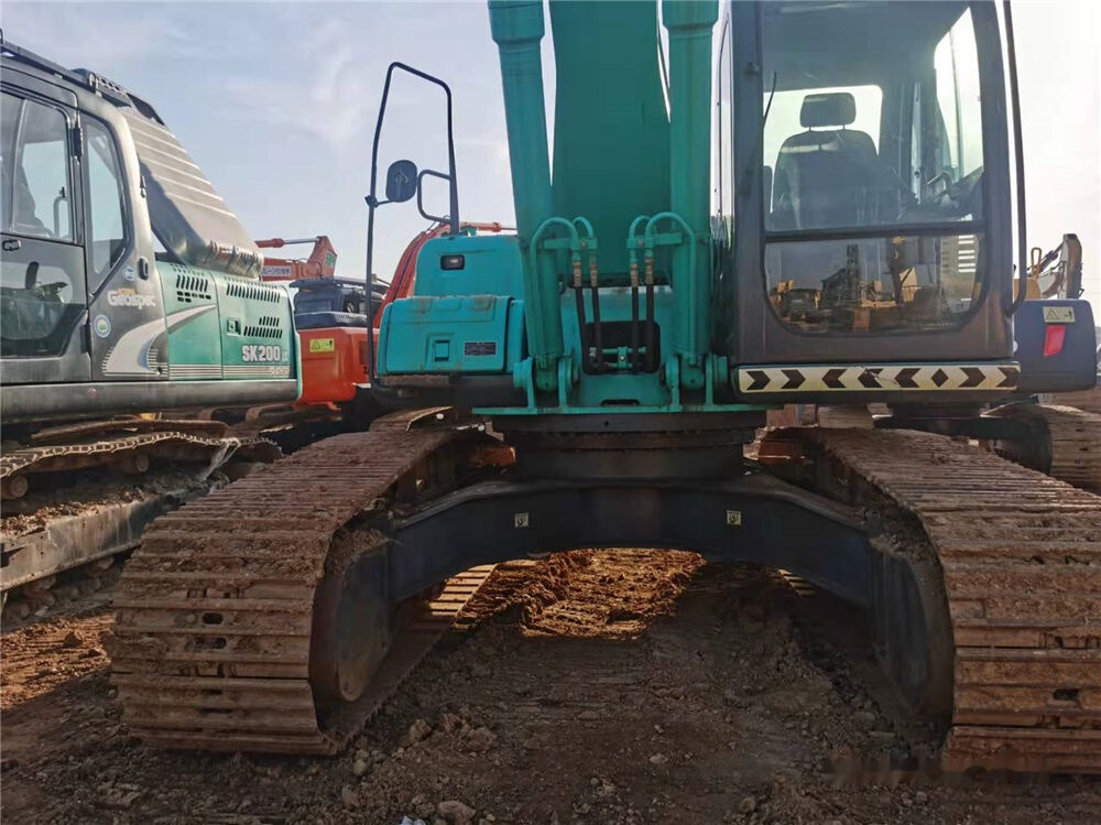 Kobelco SK210LC - Kettenbagger: das Bild 2 Kobelco SK210LC - Kettenbagger: das Bild 2