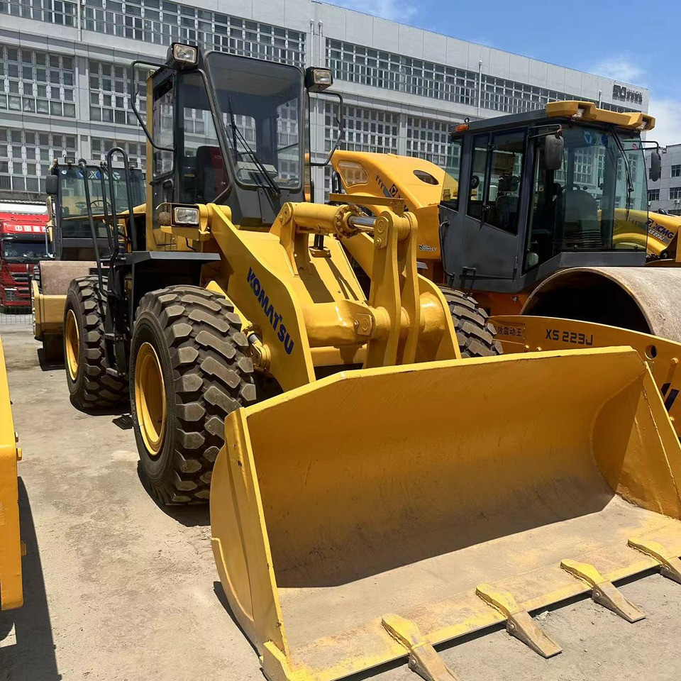 Komatsu WA320 - Radlader: das Bild 3 Komatsu WA320 - Radlader: das Bild 3