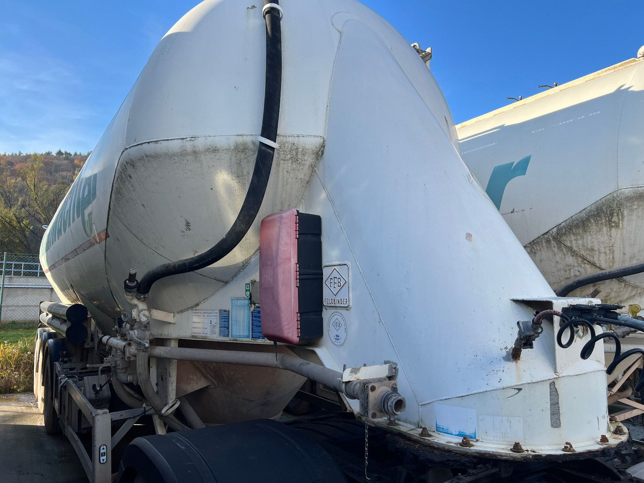 Feldbinder EUT 46,3 - Siloauflieger: das Bild 3 Feldbinder EUT 46,3 - Siloauflieger: das Bild 3