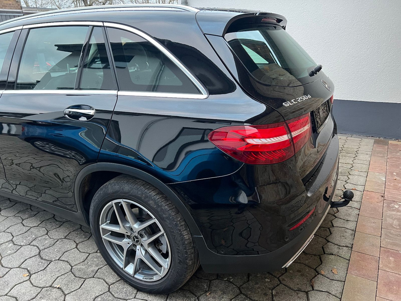 Mercedes-Benz GLC 250 GLC GLC 250 d 4Matic - SUV/ Geländewagen: das Bild 4 Mercedes-Benz GLC 250 GLC GLC 250 d 4Matic - SUV/ Geländewagen: das Bild 4