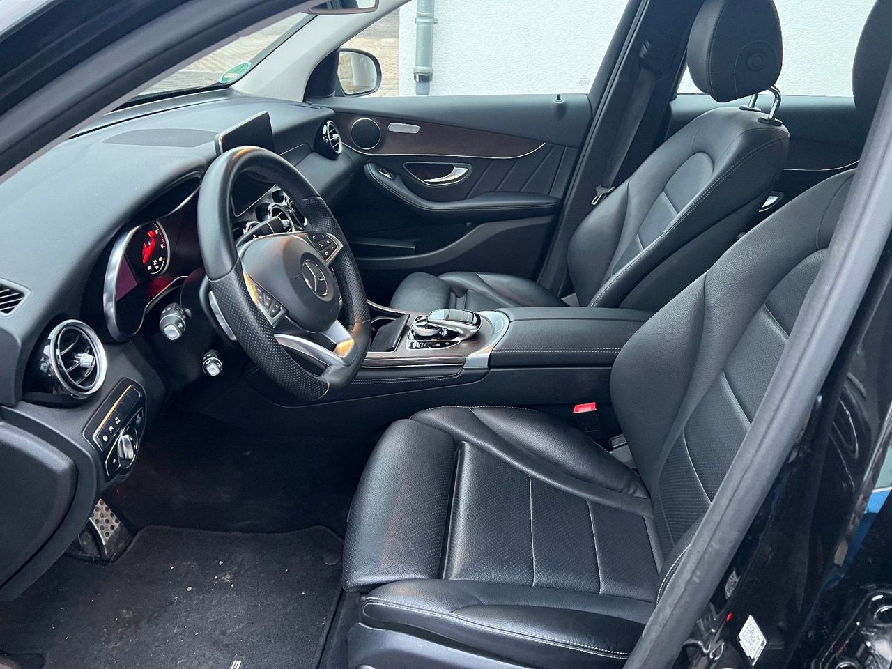 Mercedes-Benz GLC 250 GLC GLC 250 d 4Matic - SUV/ Geländewagen: das Bild 3 Mercedes-Benz GLC 250 GLC GLC 250 d 4Matic - SUV/ Geländewagen: das Bild 3