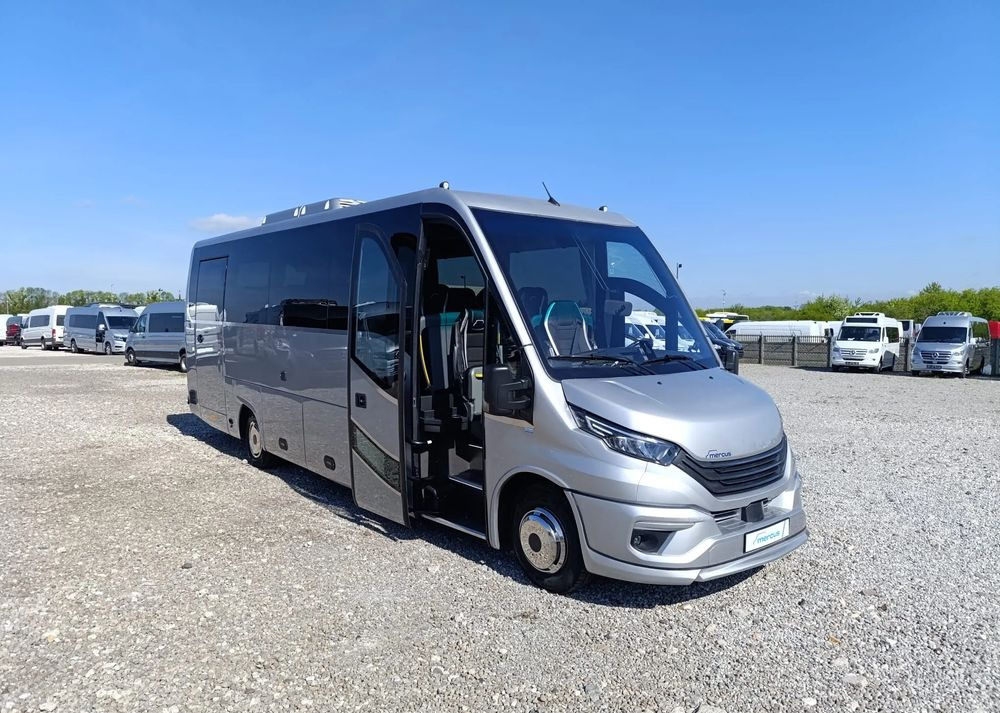 Iveco Daily - Kleinbus, Personentransporter: das Bild 1 Iveco Daily - Kleinbus, Personentransporter: das Bild 1