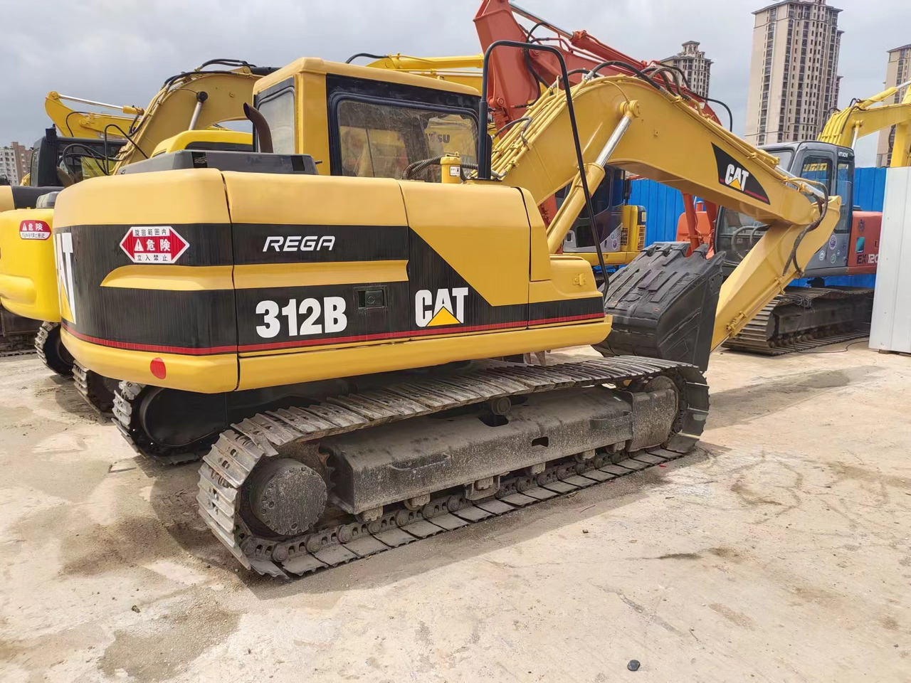 CATERPILLAR 312B - Kettenbagger: das Bild 1 CATERPILLAR 312B - Kettenbagger: das Bild 1