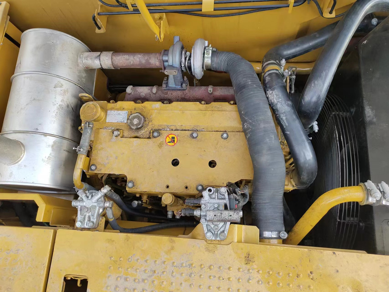 CATERPILLAR 320D2L CAT 320D - Kettenbagger: das Bild 5 CATERPILLAR 320D2L CAT 320D - Kettenbagger: das Bild 5