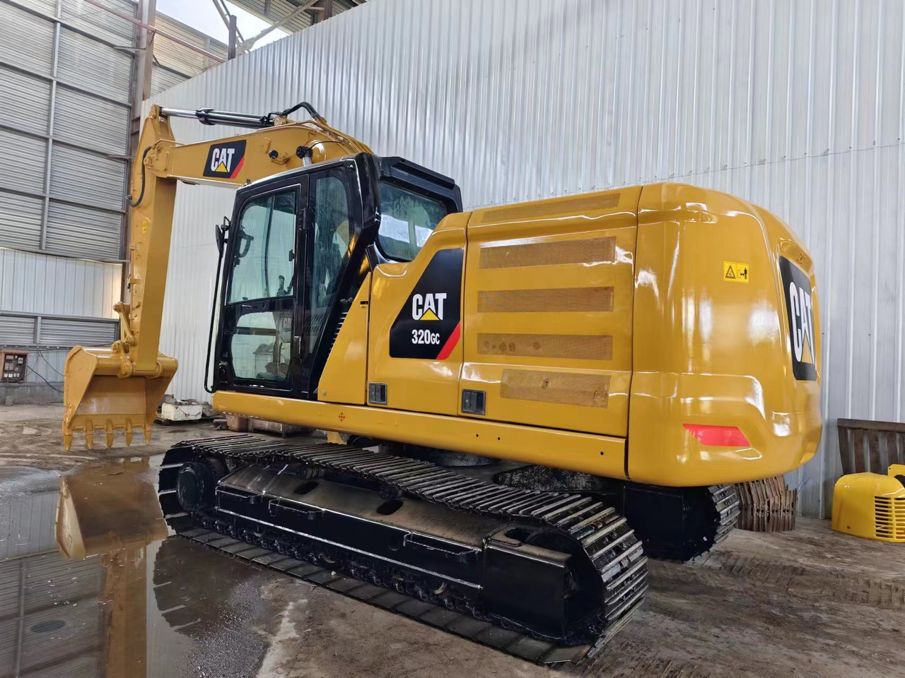 CATERPILLAR 320GC - Kettenbagger: das Bild 1 CATERPILLAR 320GC - Kettenbagger: das Bild 1