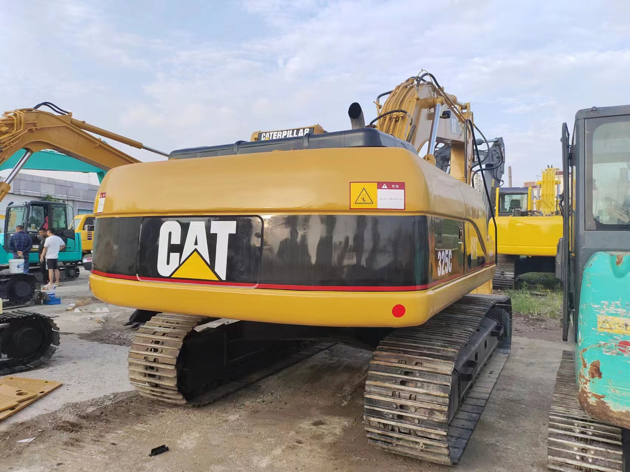 CATERPILLAR 325C - Kettenbagger: das Bild 5 CATERPILLAR 325C - Kettenbagger: das Bild 5