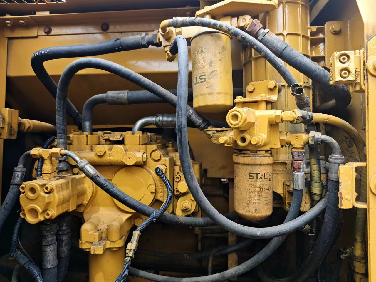 CATERPILLAR 325C - Kettenbagger: das Bild 5 CATERPILLAR 325C - Kettenbagger: das Bild 5