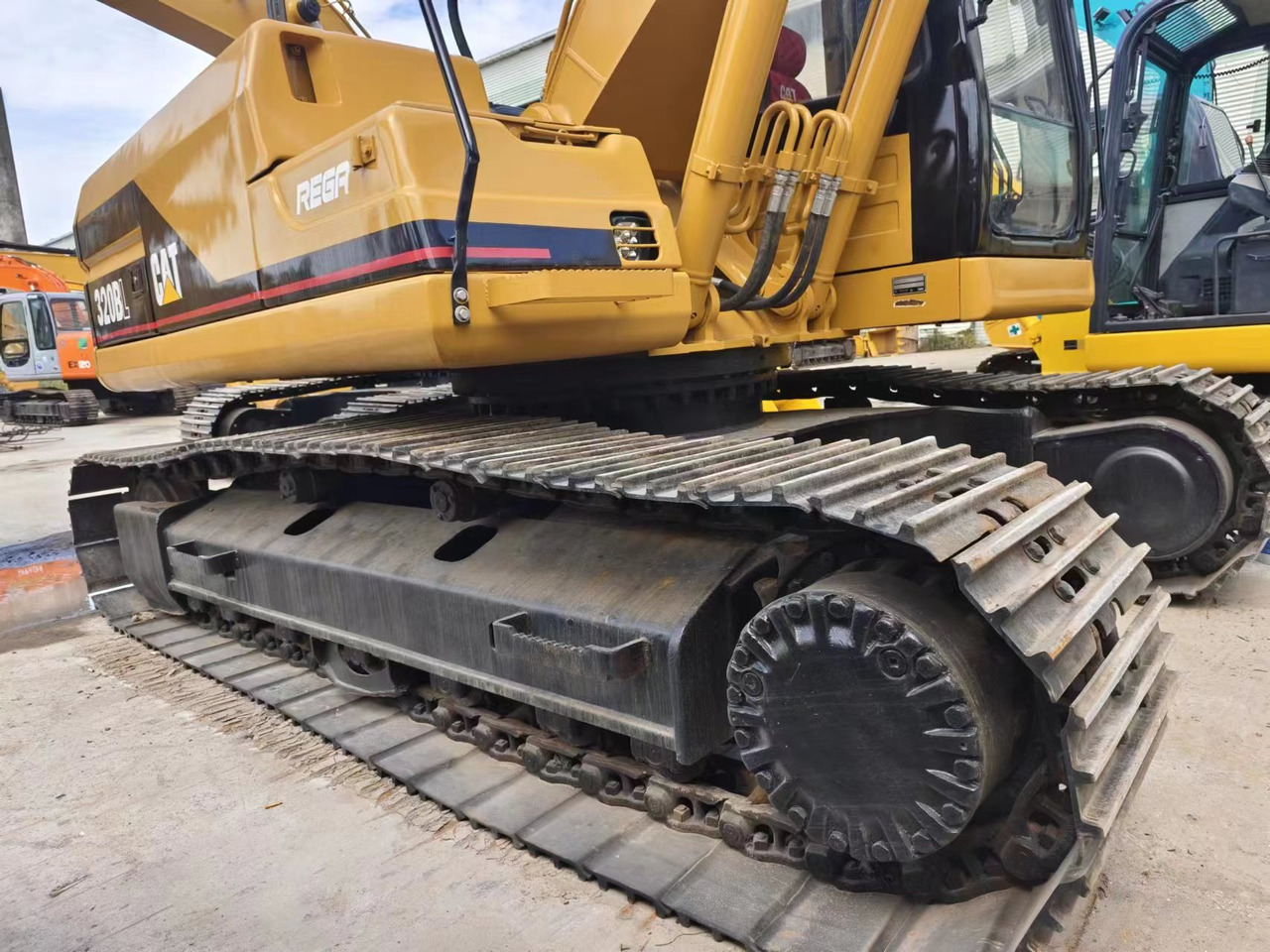 CATERPILLAR CAT 320BL - Kettenbagger: das Bild 3 CATERPILLAR CAT 320BL - Kettenbagger: das Bild 3