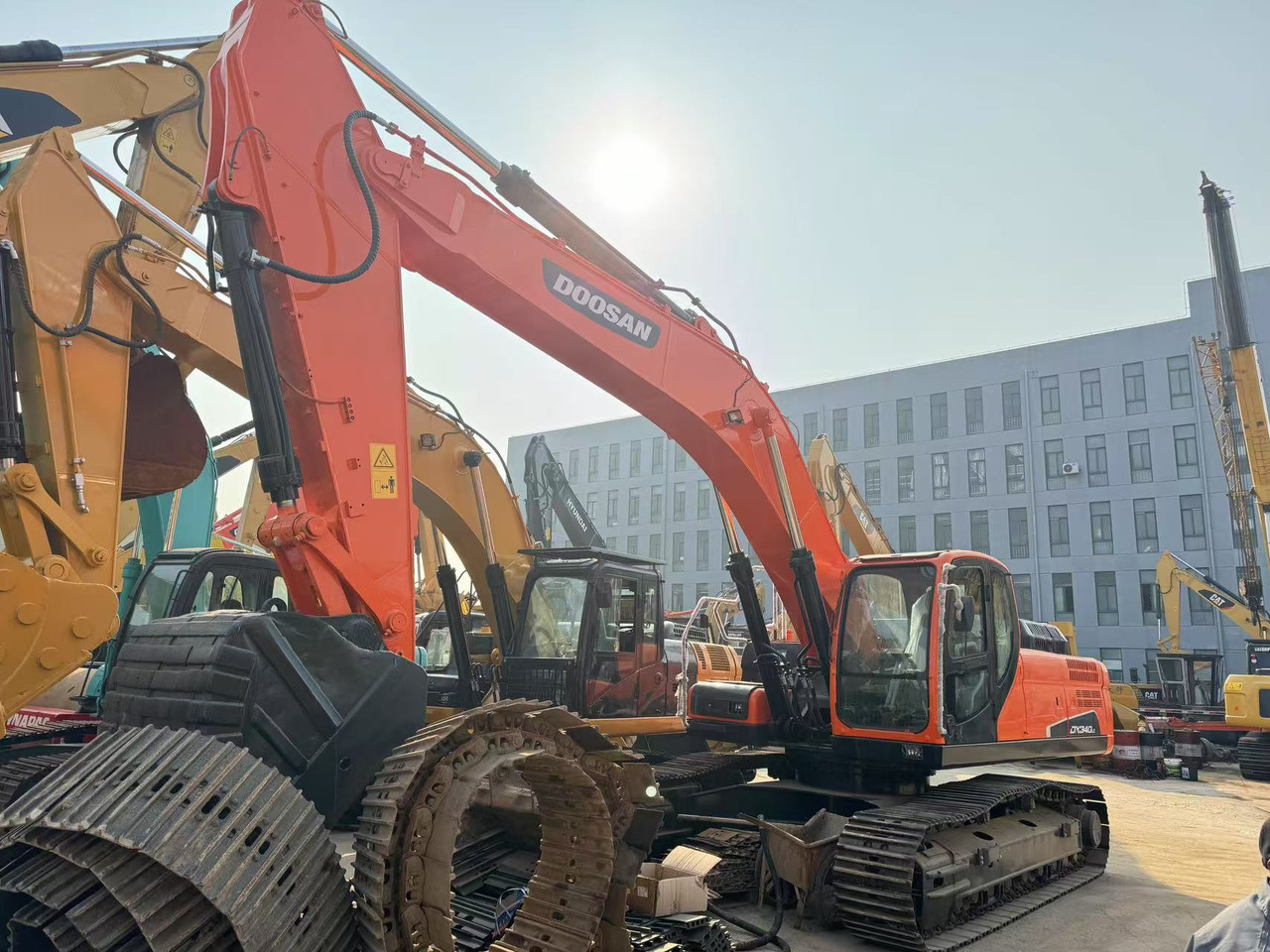 DOOSAN DX340LC - Kettenbagger: das Bild 2 DOOSAN DX340LC - Kettenbagger: das Bild 2