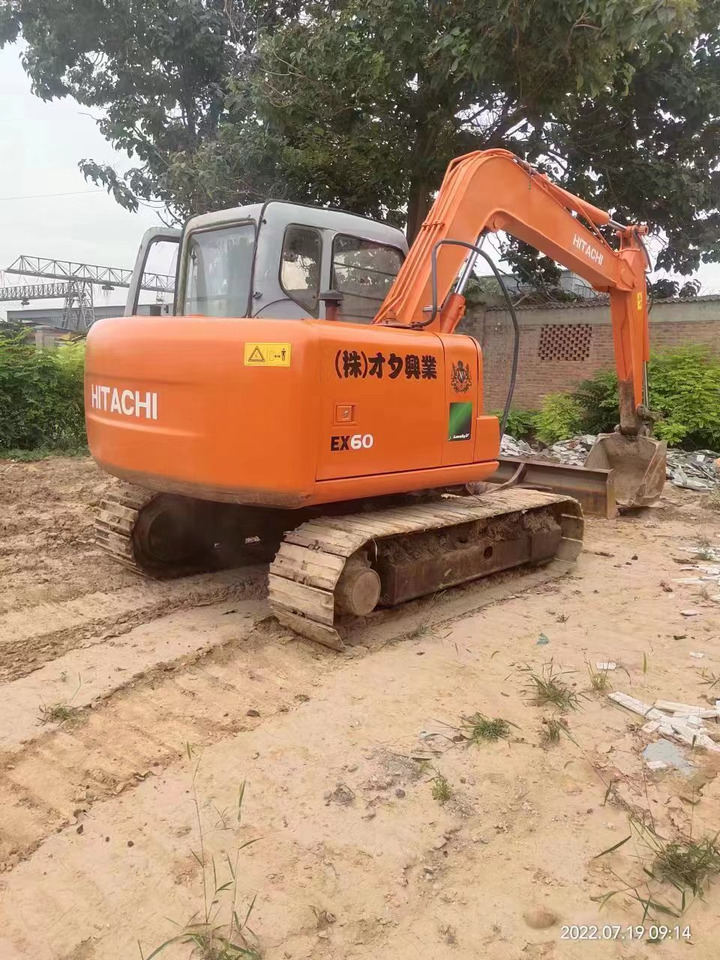HITACHI EX60-5 - Minibagger: das Bild 1 HITACHI EX60-5 - Minibagger: das Bild 1