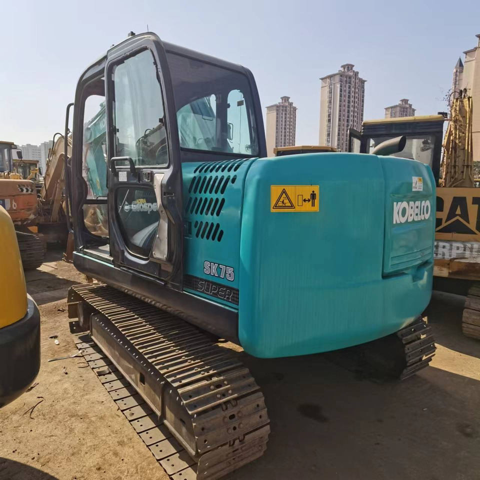 KOBELCO SK75 - Minibagger: das Bild 5 KOBELCO SK75 - Minibagger: das Bild 5