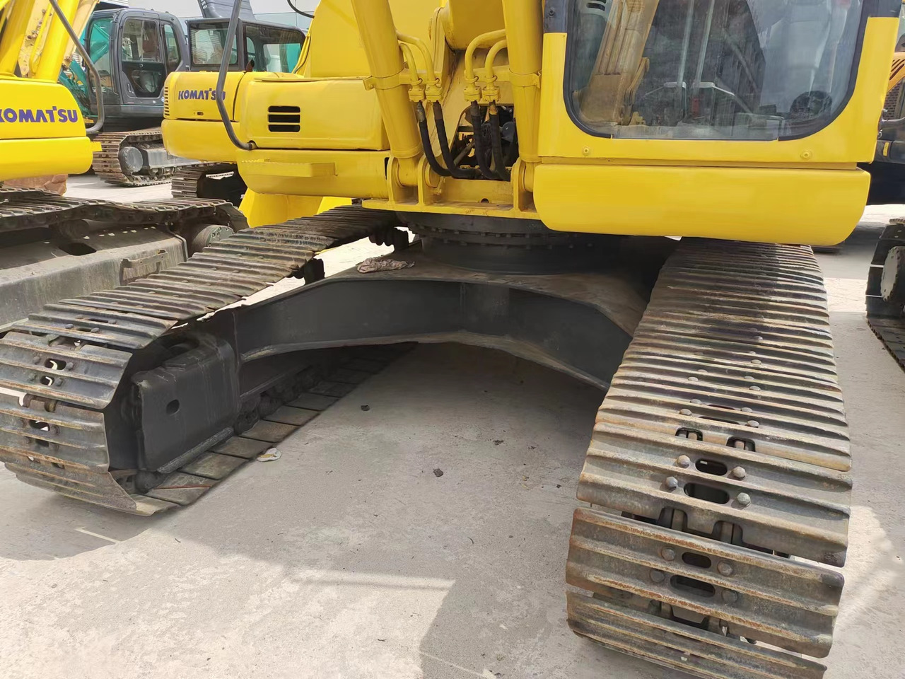 KOMATSU PC200-7 - Kettenbagger: das Bild 5 KOMATSU PC200-7 - Kettenbagger: das Bild 5