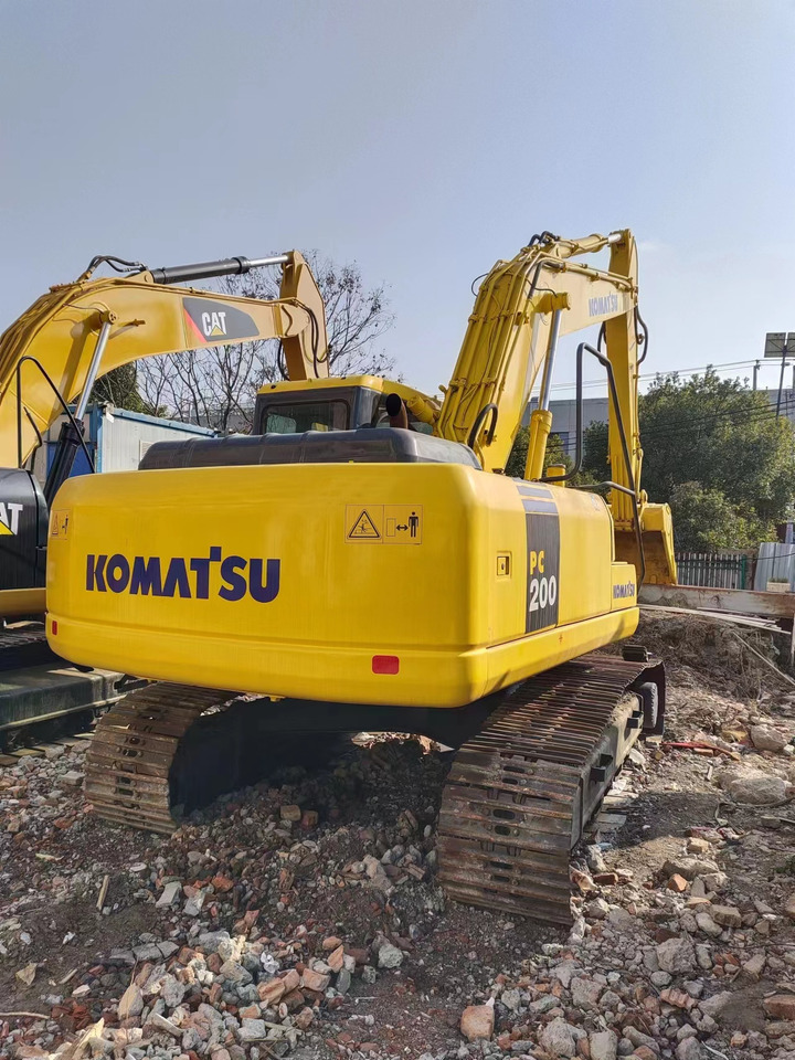 KOMATSU PC200-7 - Kettenbagger: das Bild 2 KOMATSU PC200-7 - Kettenbagger: das Bild 2