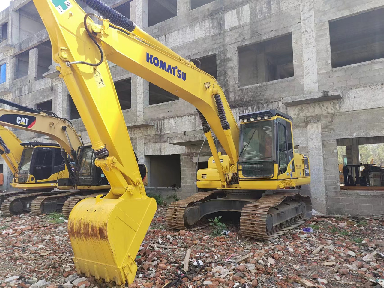 KOMATSU PC200-8 PC200-7 PC220-7 - Kettenbagger: das Bild 2 KOMATSU PC200-8 PC200-7 PC220-7 - Kettenbagger: das Bild 2
