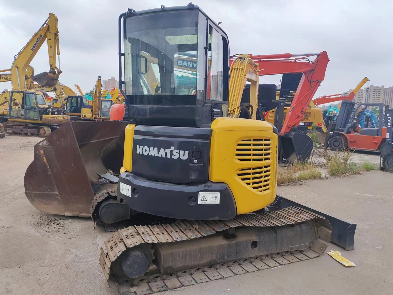 KOMATSU PC40MR - Minibagger: das Bild 2 KOMATSU PC40MR - Minibagger: das Bild 2