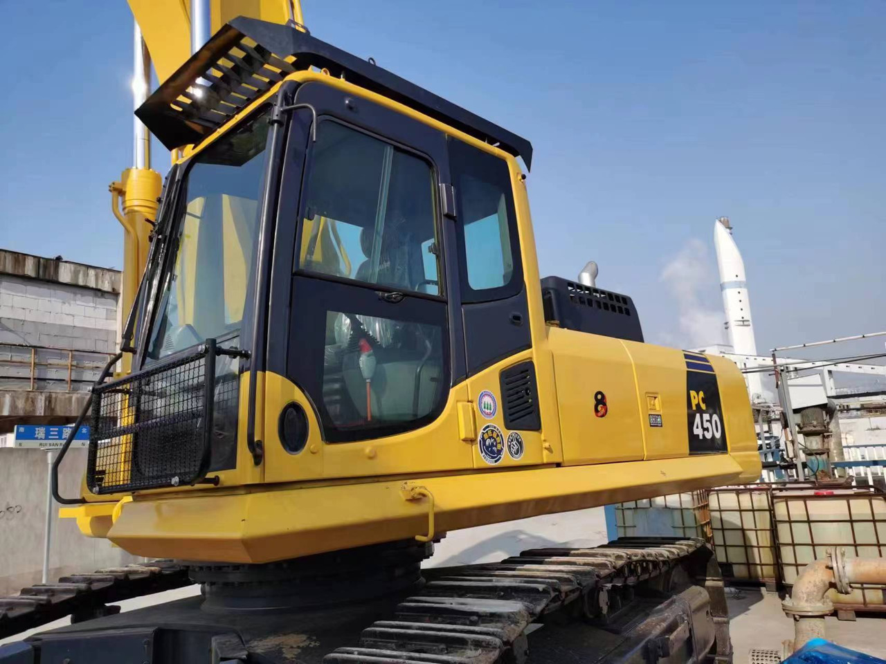 KOMATSU PC450-8 - Kettenbagger: das Bild 2 KOMATSU PC450-8 - Kettenbagger: das Bild 2