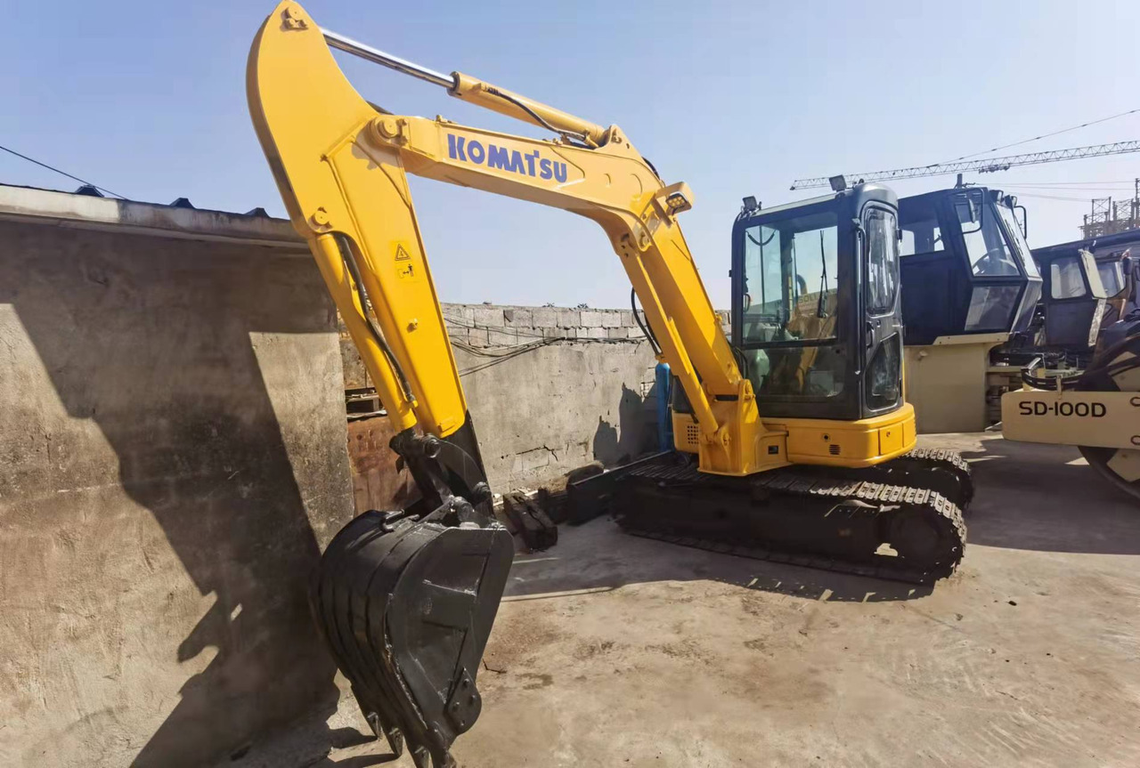 KOMATSU PC55MR-2 - Minibagger: das Bild 2 KOMATSU PC55MR-2 - Minibagger: das Bild 2