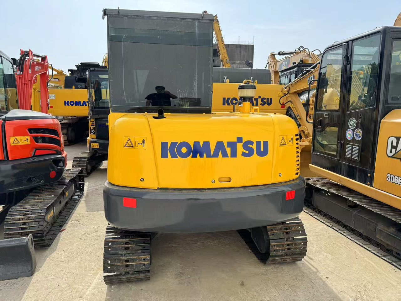 KOMATSU PC56-7 - Minibagger: das Bild 5 KOMATSU PC56-7 - Minibagger: das Bild 5