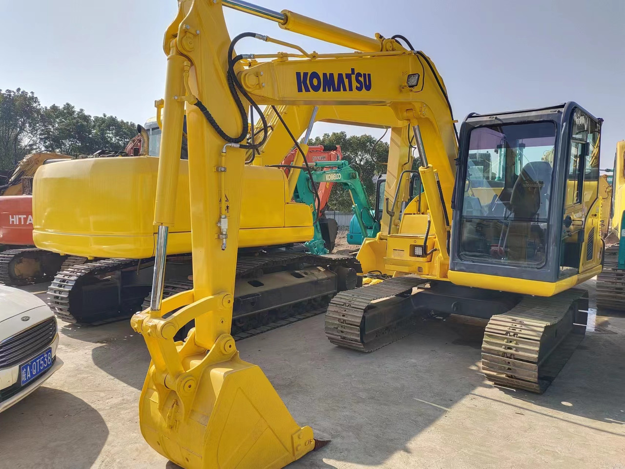 KOMATSU PC60-8 - Minibagger: das Bild 2 KOMATSU PC60-8 - Minibagger: das Bild 2