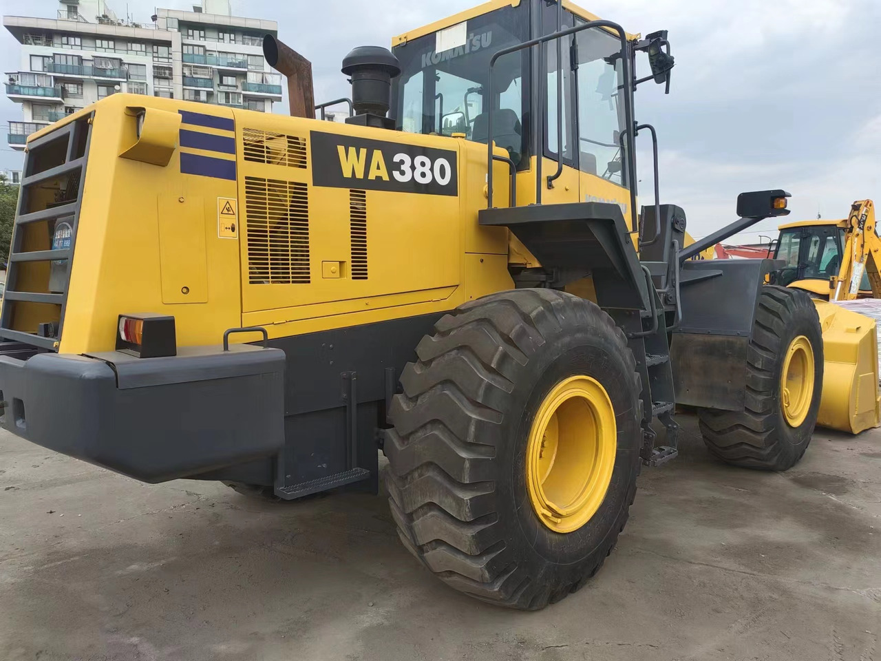 KOMATSU WA380-6 - Radlader: das Bild 1 KOMATSU WA380-6 - Radlader: das Bild 1