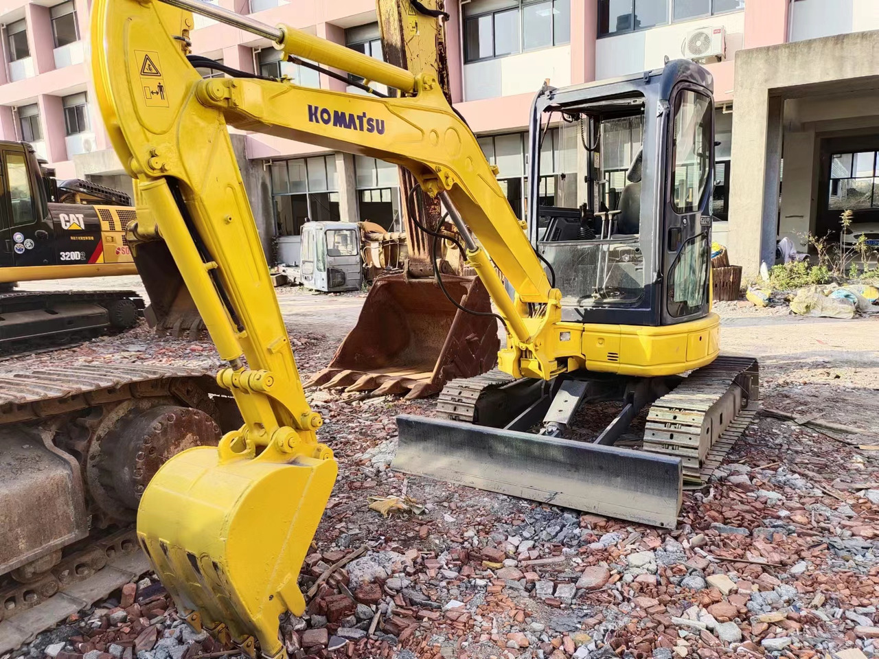 KOMATSU pc35 pc55 pc60 pc70 - Minibagger: das Bild 1 KOMATSU pc35 pc55 pc60 pc70 - Minibagger: das Bild 1