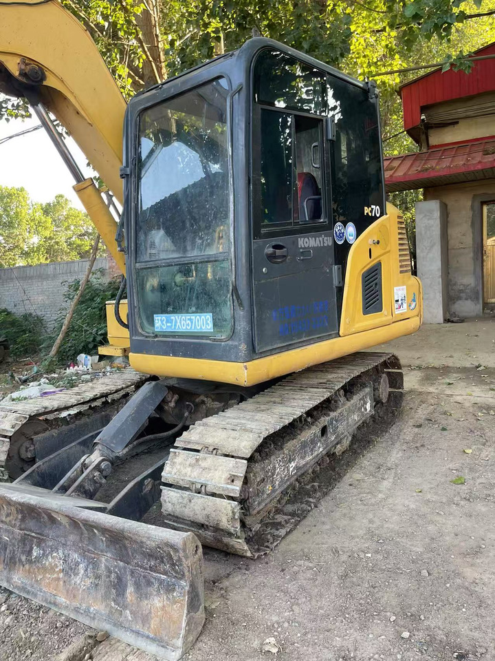 KOMATSU pc70-8 - Minibagger: das Bild 2 KOMATSU pc70-8 - Minibagger: das Bild 2