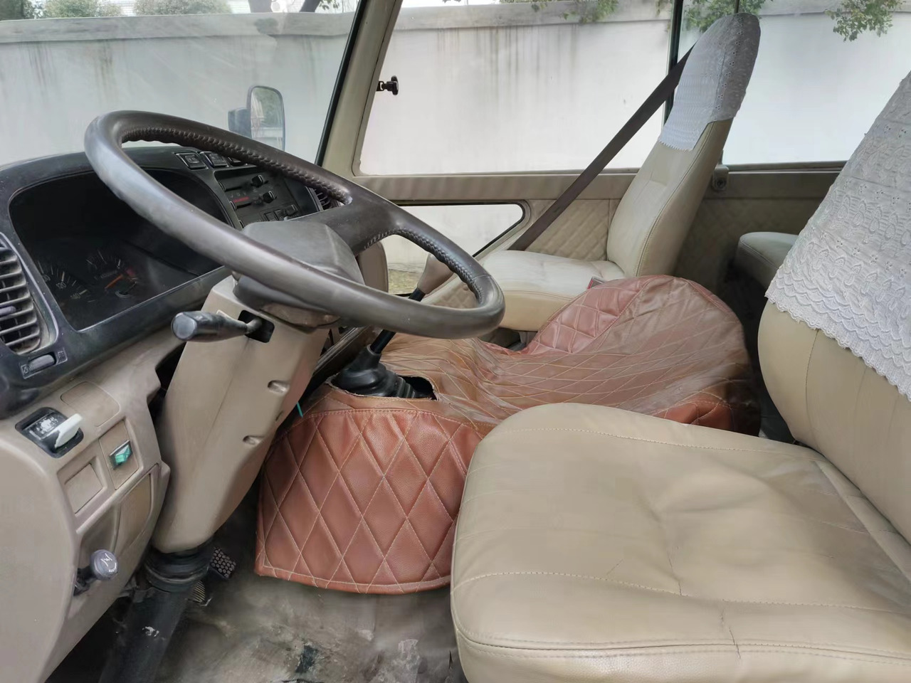 TOYOTA coaster - Kleinbus, Personentransporter: das Bild 5 TOYOTA coaster - Kleinbus, Personentransporter: das Bild 5