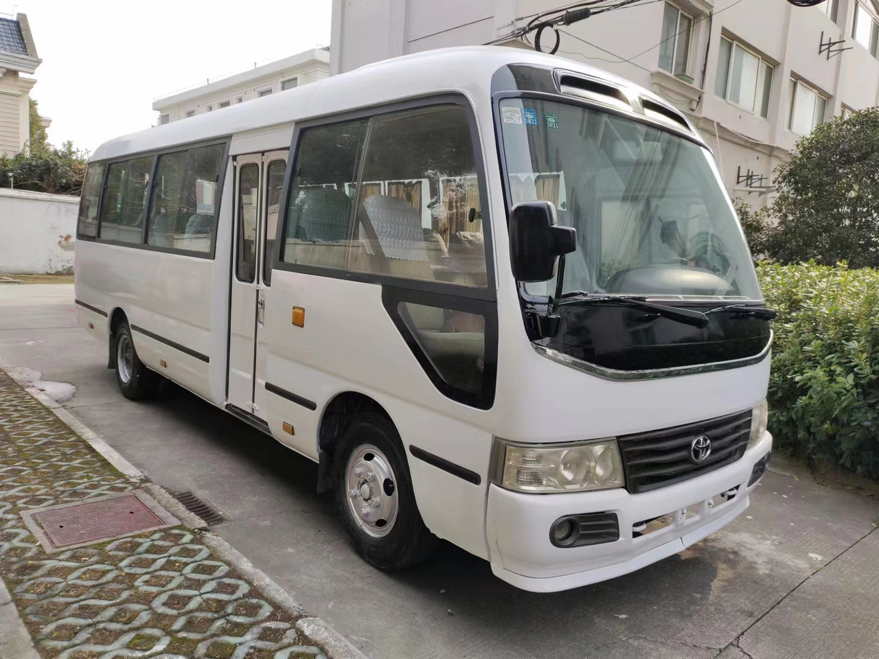 TOYOTA coaster - Kleinbus, Personentransporter: das Bild 1 TOYOTA coaster - Kleinbus, Personentransporter: das Bild 1