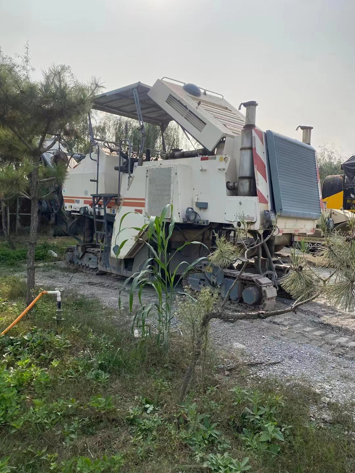 WIRTGEN 1900 - Kaltfräse: das Bild 4 WIRTGEN 1900 - Kaltfräse: das Bild 4