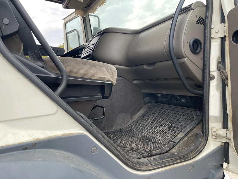 Sattelzugmaschine DAF CF 85.430 Tractor unit: das Bild 18