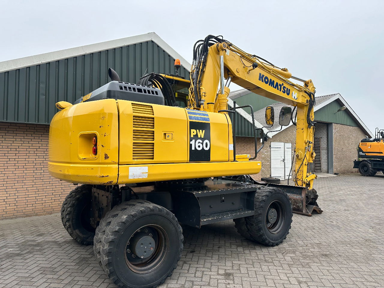 Komatsu PW160-8 - Mobilbagger: das Bild 5 Komatsu PW160-8 - Mobilbagger: das Bild 5