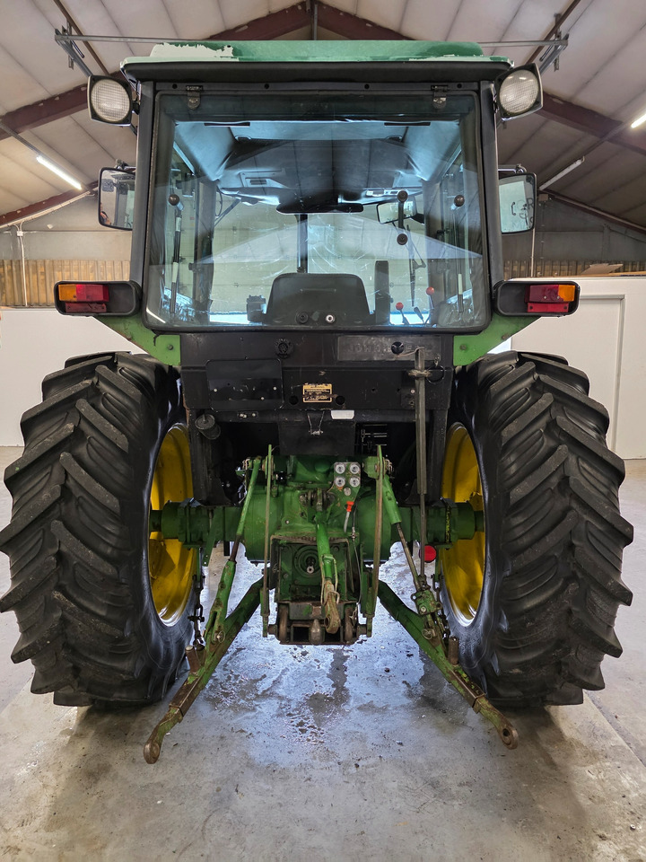 John Deere 2650 Synchron - Traktor: das Bild 3 John Deere 2650 Synchron - Traktor: das Bild 3