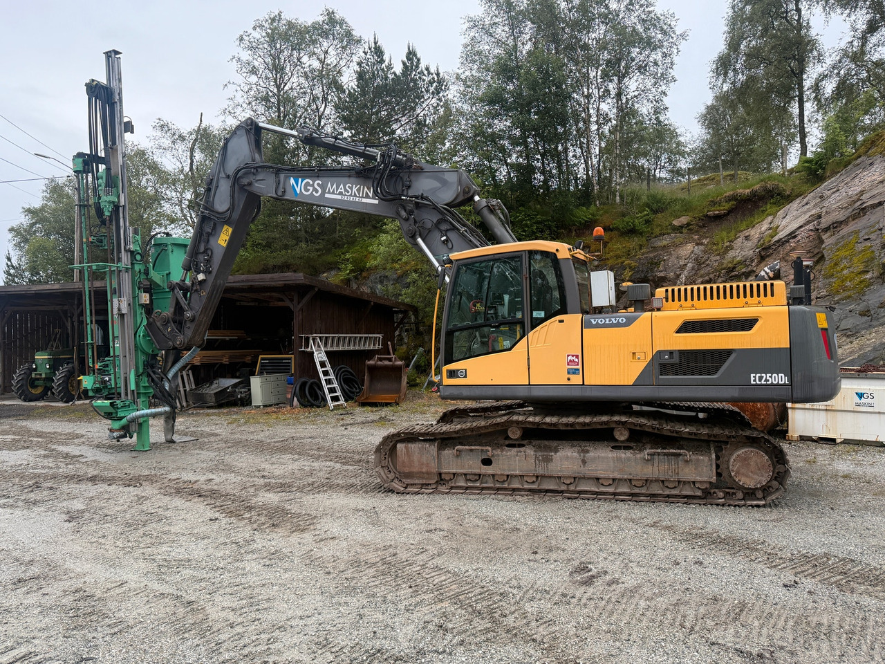 Volvo EC250DL med Montabert tårn - Kettenbagger: das Bild 3 Volvo EC250DL med Montabert tårn - Kettenbagger: das Bild 3