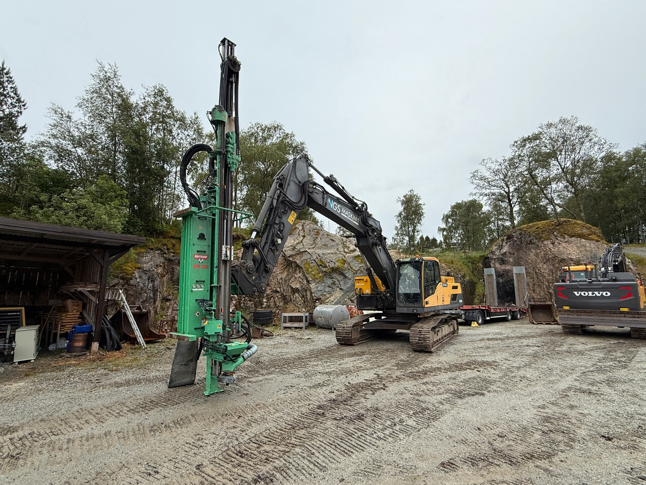 Volvo EC250DL med Montabert tårn - Kettenbagger: das Bild 1 Volvo EC250DL med Montabert tårn - Kettenbagger: das Bild 1