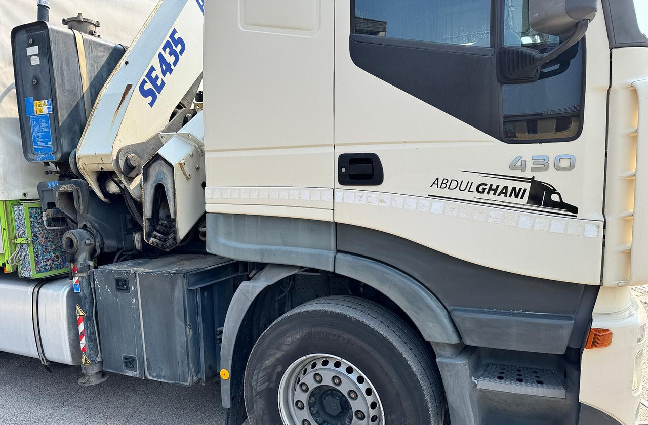 IVECO 430 - 4 ASSI STRADALE CON GRU - Plane LKW, Autokran: das Bild 4 IVECO 430 - 4 ASSI STRADALE CON GRU - Plane LKW, Autokran: das Bild 4