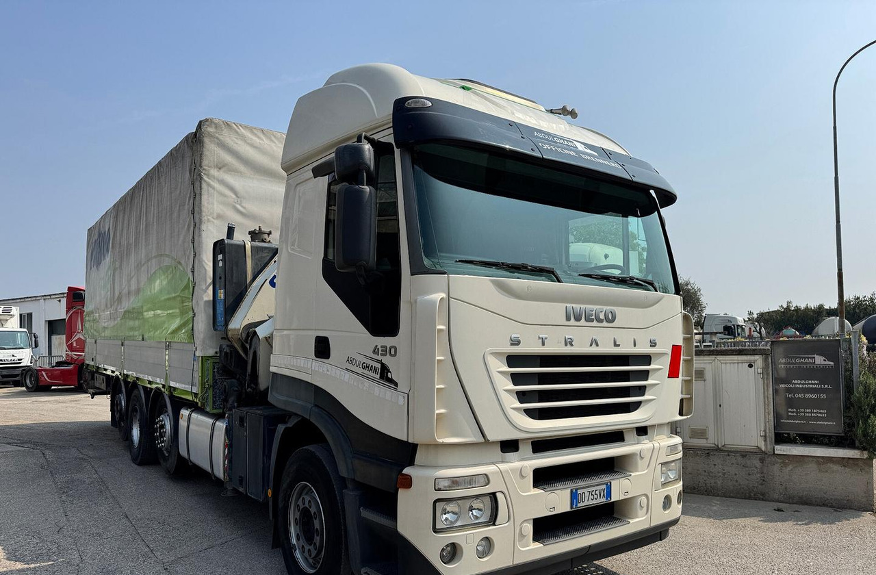IVECO 430 - 4 ASSI STRADALE CON GRU - Plane LKW, Autokran: das Bild 2 IVECO 430 - 4 ASSI STRADALE CON GRU - Plane LKW, Autokran: das Bild 2
