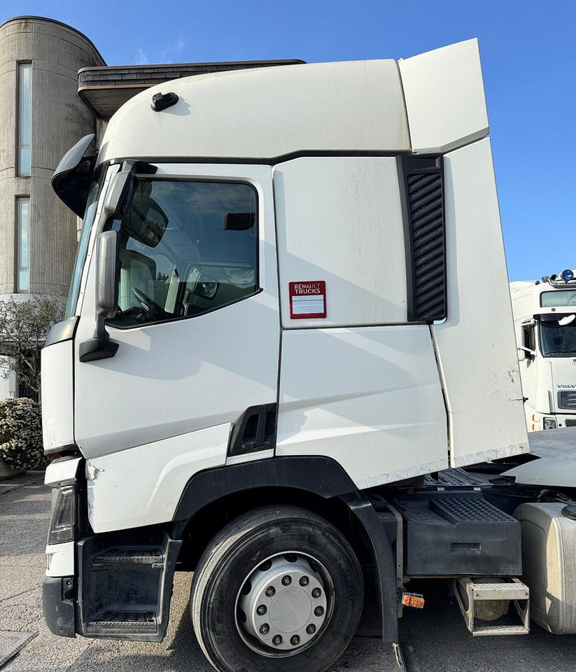 Renault T460 / 2015 / Euro 6 - Sattelzugmaschine: das Bild 5 Renault T460 / 2015 / Euro 6 - Sattelzugmaschine: das Bild 5