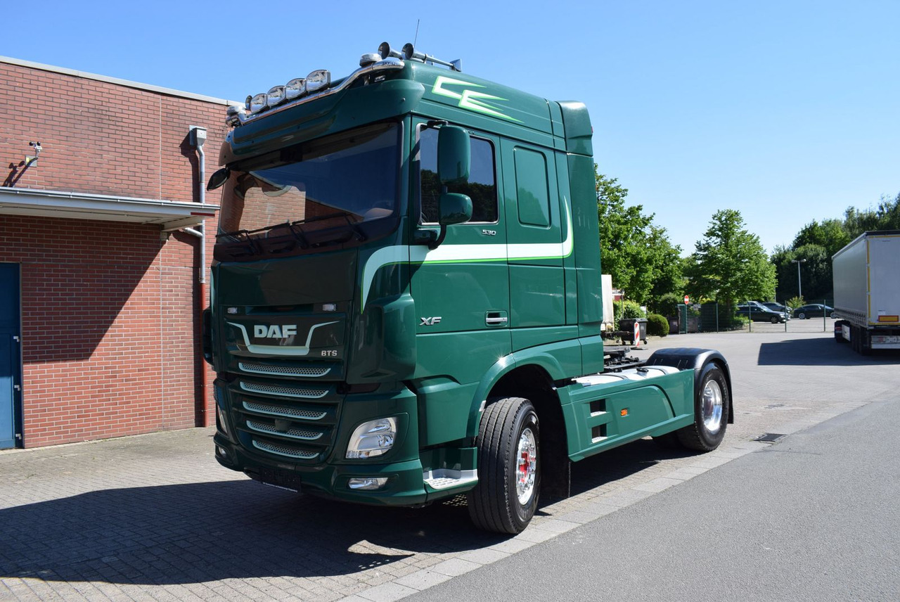 DAF XF 530 FT Retarder Leder Standklima Hydraulik - Sattelzugmaschine: das Bild 1 DAF XF 530 FT Retarder Leder Standklima Hydraulik - Sattelzugmaschine: das Bild 1