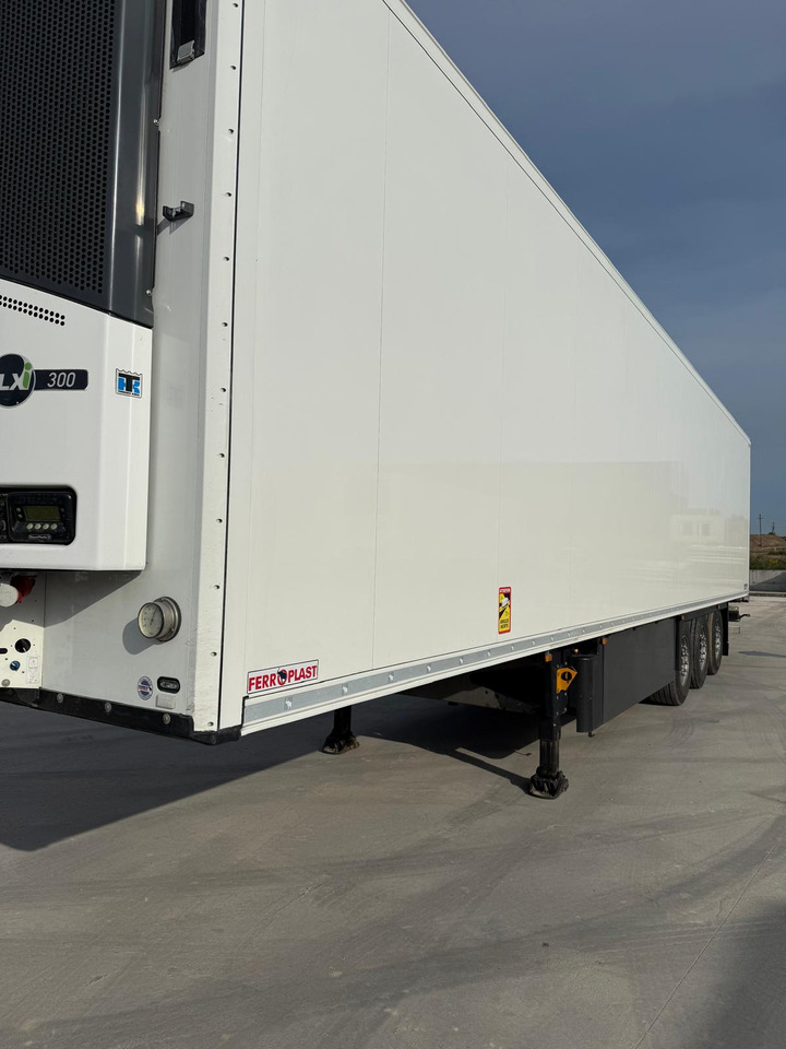 SCHMITZ SKO 24 - Kühlkoffer Auflieger: das Bild 3 SCHMITZ SKO 24 - Kühlkoffer Auflieger: das Bild 3