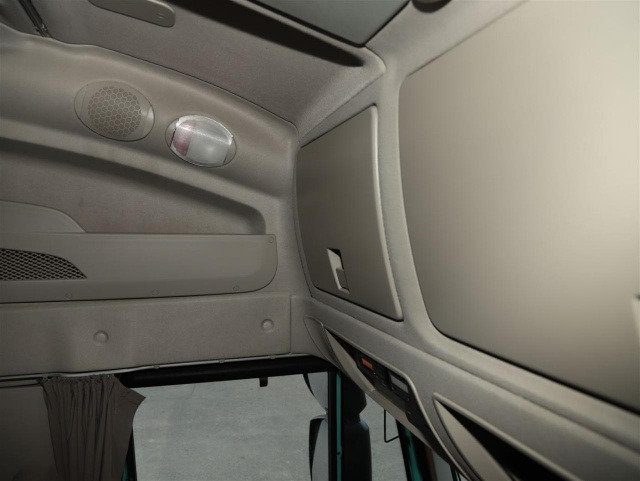 Sattelzugmaschine IVECO Stralis AS440S48T/FP-LT XP: das Bild 5