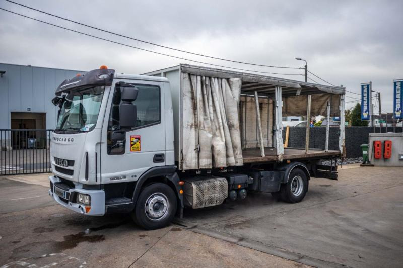 Iveco EUROCARGO 120EL19 - Plane LKW: das Bild 5 Iveco EUROCARGO 120EL19 - Plane LKW: das Bild 5