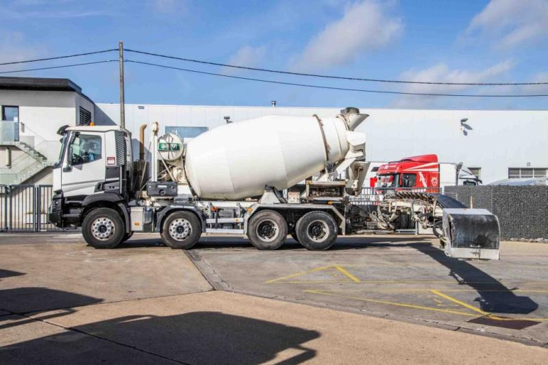 Renault C430+THEAM 12M (belt/band/tapis) - Fahrmischer: das Bild 2 Renault C430+THEAM 12M (belt/band/tapis) - Fahrmischer: das Bild 2