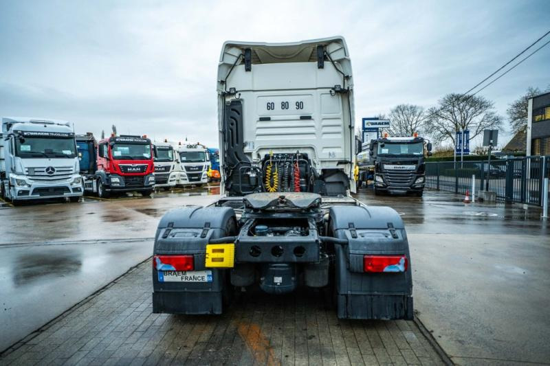 MAN TGX 18.470 XLX + INTARDER - Sattelzugmaschine: das Bild 5 MAN TGX 18.470 XLX + INTARDER - Sattelzugmaschine: das Bild 5