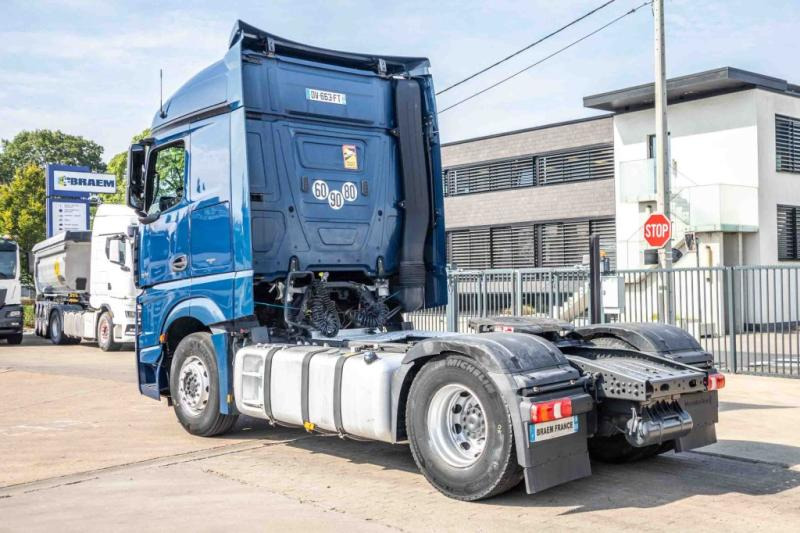Mercedes ACTROS 1848 LS - Sattelzugmaschine: das Bild 4 Mercedes ACTROS 1848 LS - Sattelzugmaschine: das Bild 4