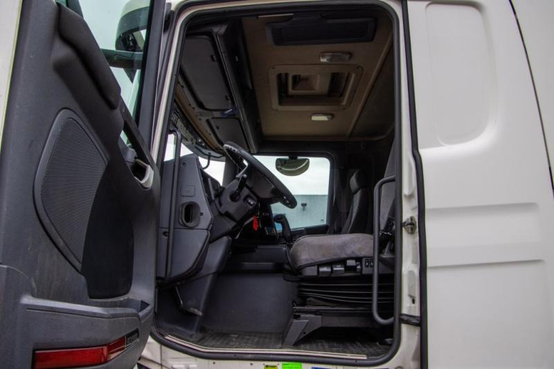 Innenraum Bild 1: Sattelzugmaschine Scania G 340 (LNG GAS)