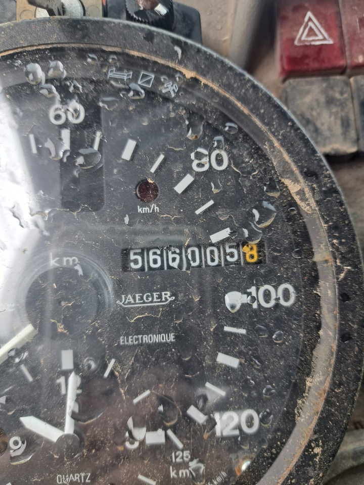 RENAULT - Pritsche LKW: das Bild 4 RENAULT - Pritsche LKW: das Bild 4