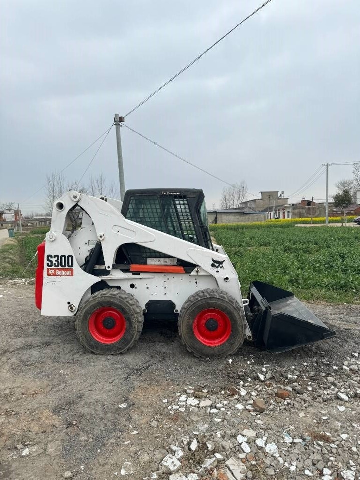 Bobcat S 300 - Kompaktlader: das Bild 1 Bobcat S 300 - Kompaktlader: das Bild 1