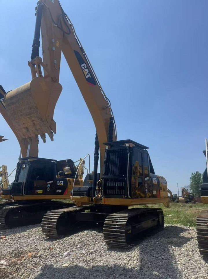 CAT 320d2 - Kettenbagger: das Bild 3 CAT 320d2 - Kettenbagger: das Bild 3